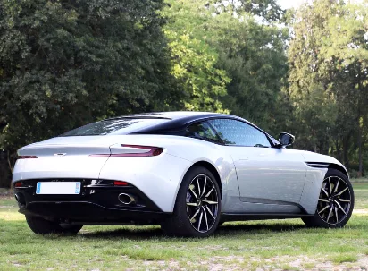 Aston Martin DB 11  LAUNCH EDITION